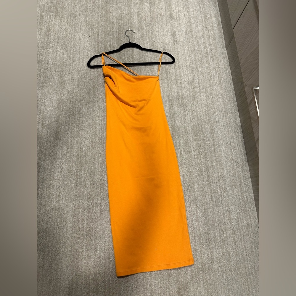 Zara Linen orange cross over dress. Size medium. New with tags